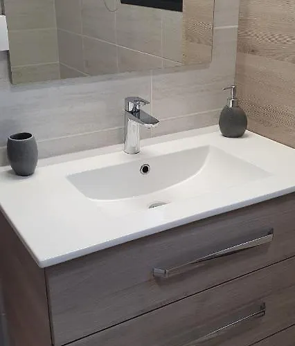 A La Ferme * La Ferte-Saint-Samson